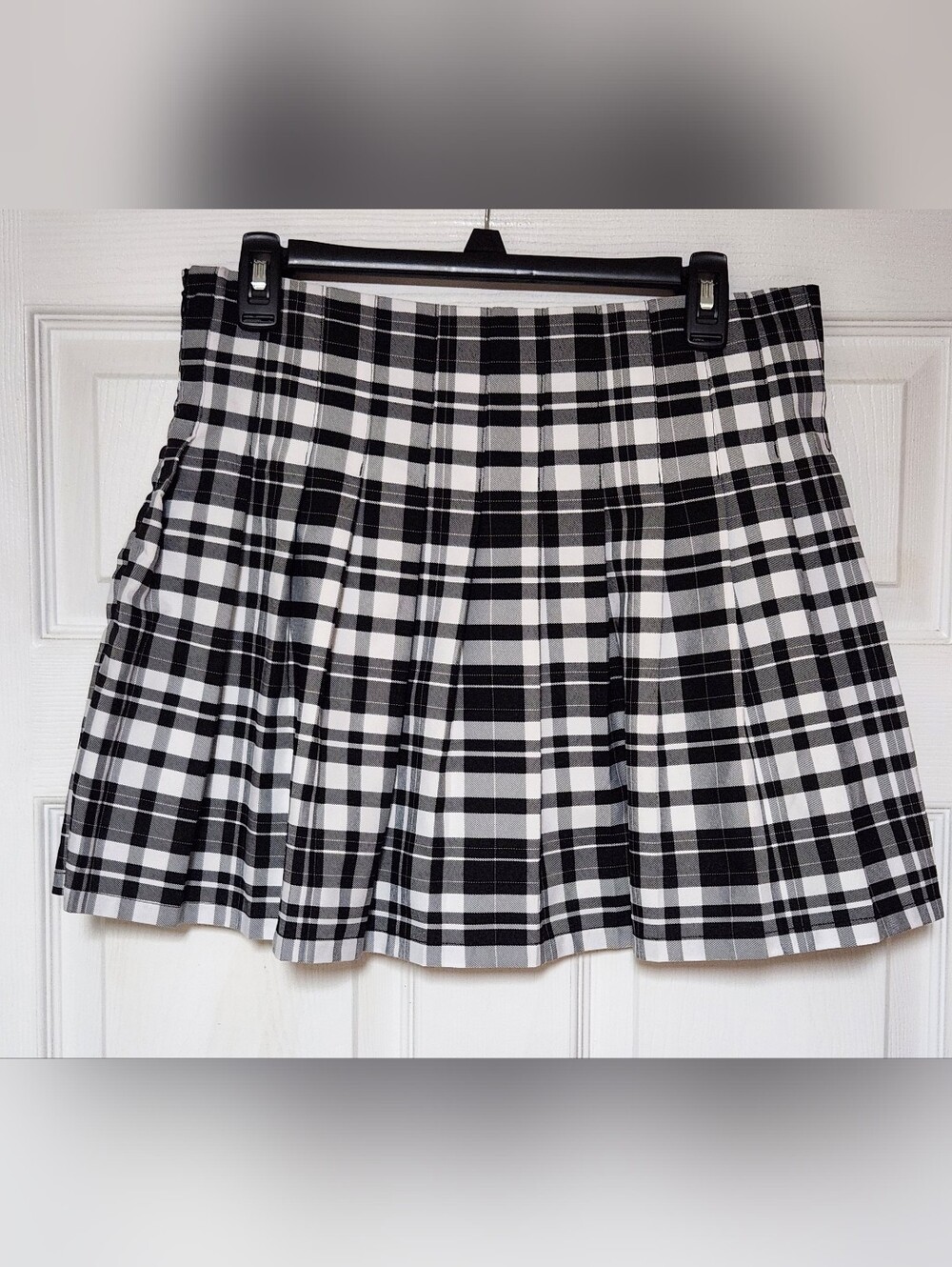 No Boundaries NOBO Junior's Size Large Plaid Pleated Short Skirt